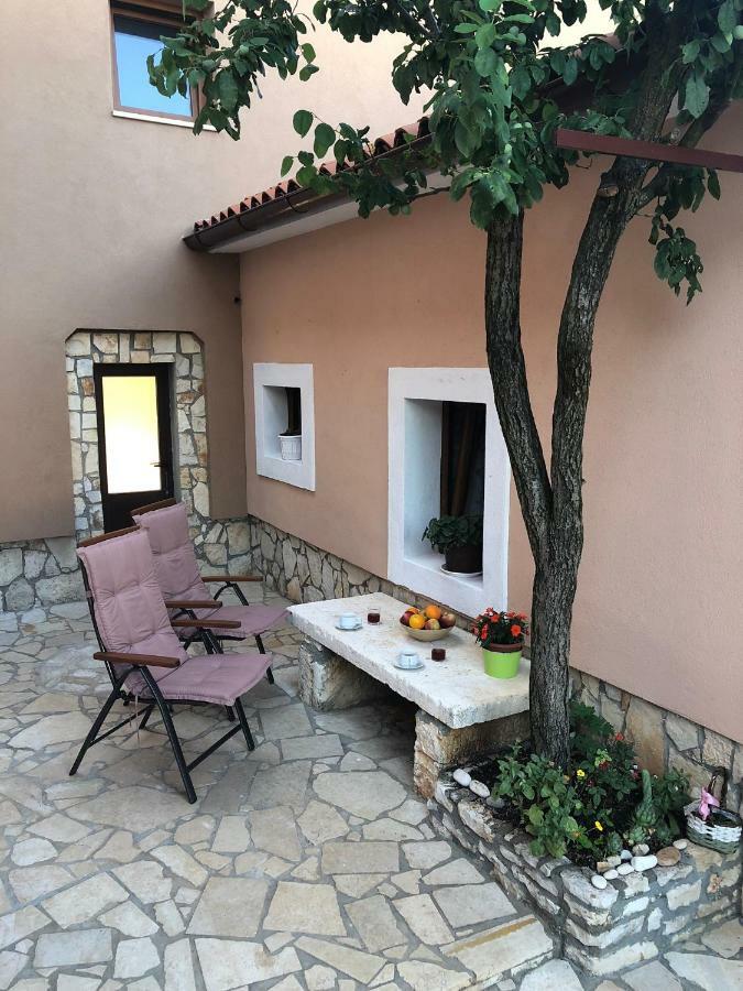 Teta Jana Apartamento Smoljanci Exterior foto