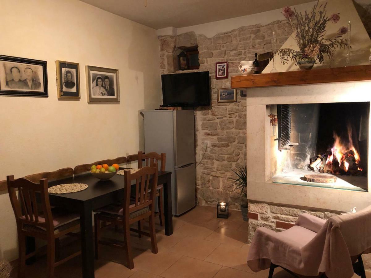 Teta Jana Apartamento Smoljanci Exterior foto